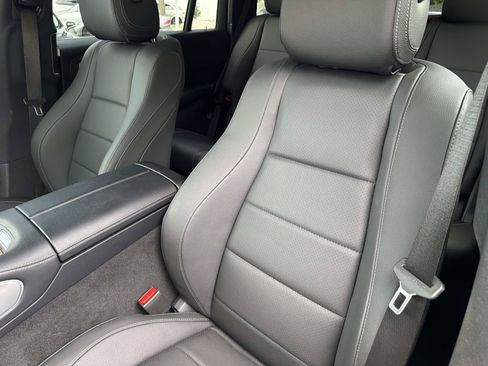 Certified 2025 Mercedes-Benz GLS 450 4MATIC image 19