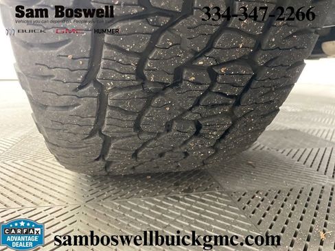 Used 2021 GMC Sierra 1500 SLT w/ SLT Premium Plus Package AWD/4WD image 44