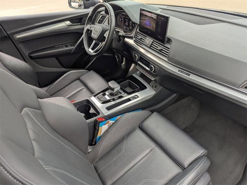 Used 2025 Audi Q5 2.0T Premium image 14