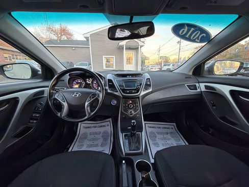 Used 2016 Hyundai Elantra Value Edition image 30