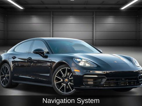 Used 2022 Porsche Panamera Platinum Edition image 3