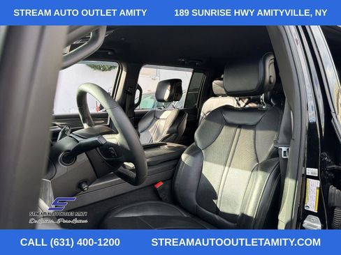 Used 2022 Jeep Wagoneer Series III image 27