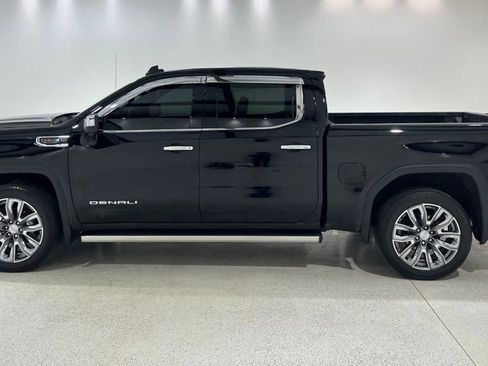 Used 2023 GMC Sierra 1500 Denali w/ Denali Reserve Package AWD/4WD image 2