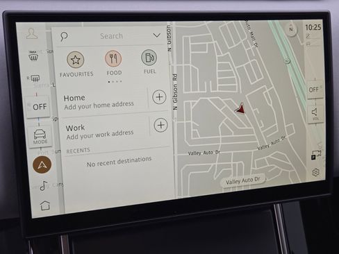 Used 2025 Land Rover Range Rover Velar Dynamic SE image 27