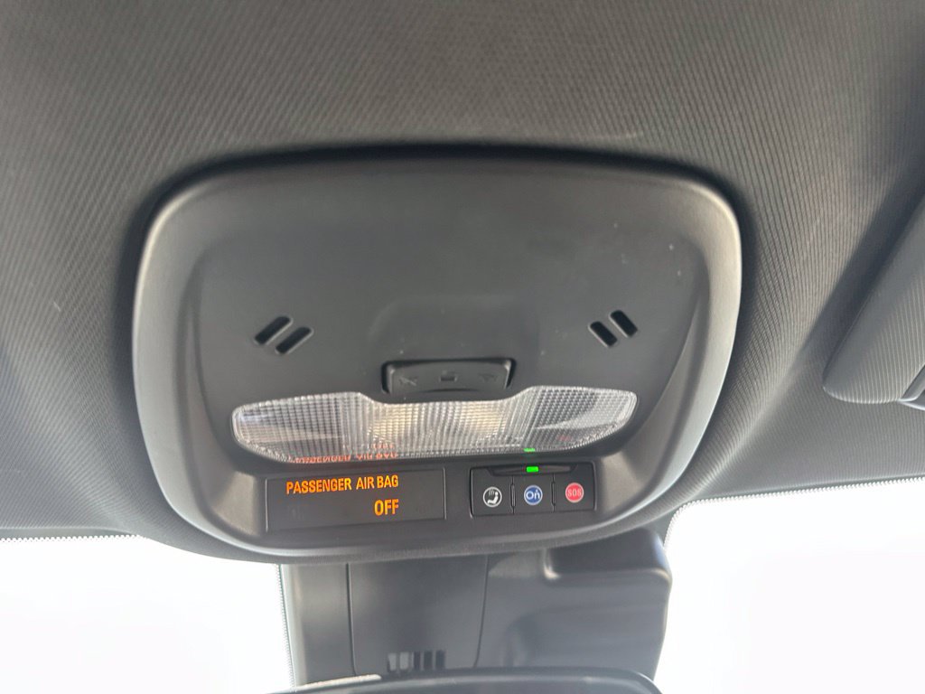 Used 2025 Chevrolet Trax RS w/ Driver Confidence Package FWD image 48
