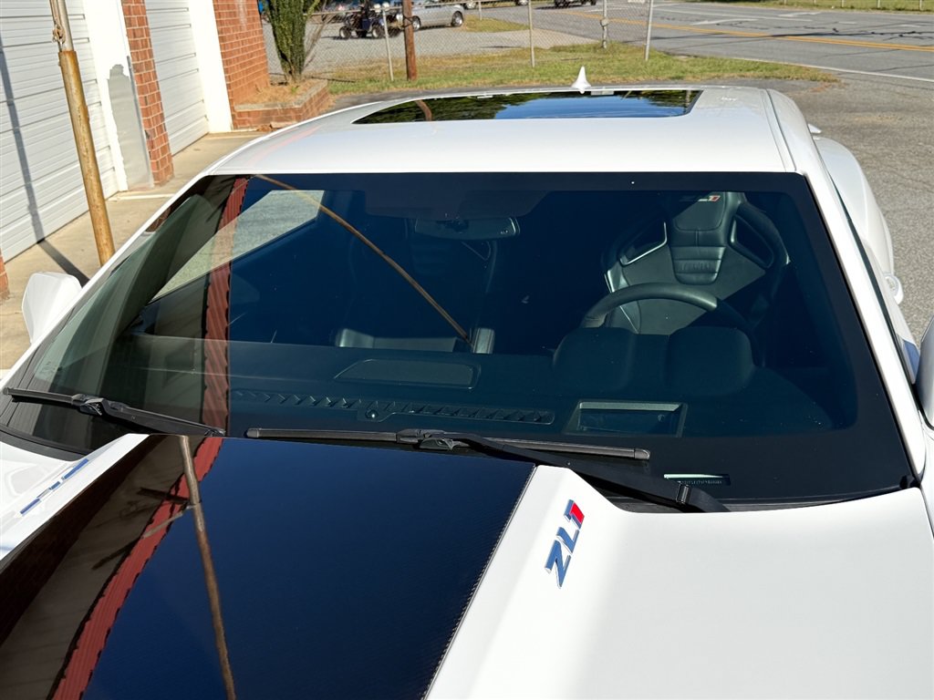 Used 2015 Chevrolet Camaro ZL1 RWD image 14