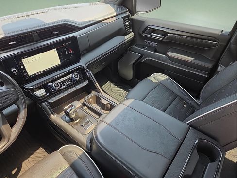 Certified 2023 GMC Sierra 1500 AT4X w/ AT4X AEV Edition AWD/4WD image 19