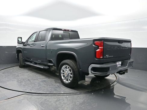 Used 2025 Chevrolet Silverado 2500 LTZ w/ LTZ Premium Package image 52