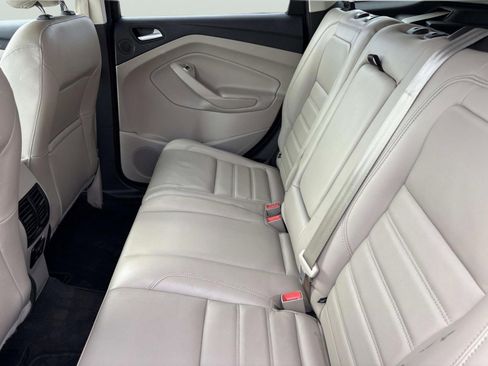 Used 2017 Ford Escape Titanium image 16