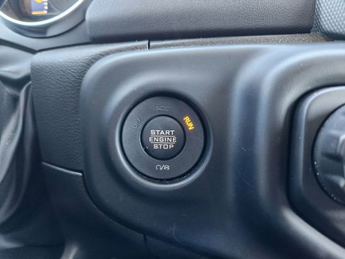 Used 2022 Jeep Wrangler Unlimited Rubicon 4xe w/ Cold Weather Group AWD/4WD image 19
