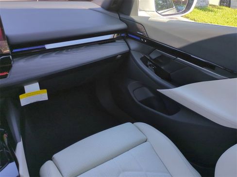 New 2026 BMW 530i w/ Premium Package image 15