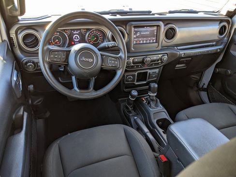 Used 2022 Jeep Wrangler Unlimited Sport image 12