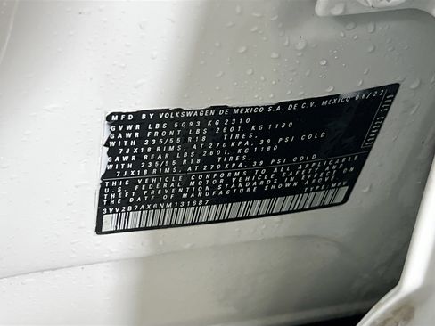 Used 2022 Volkswagen Tiguan SE image 30