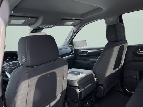 New 2026 GMC Sierra 1500 Elevation image 13