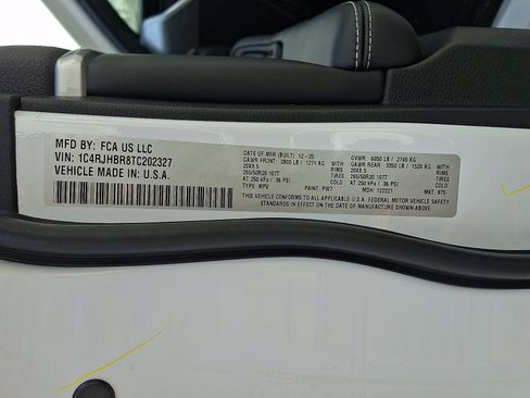 New 2026 Jeep Grand Cherokee Limited image 16