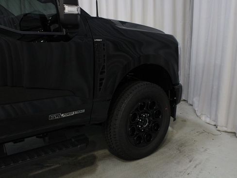 New 2026 Ford F250 Lariat w/ Black Appearance Package AWD/4WD image 28