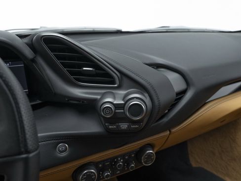 Used 2016 Ferrari 488 GTB Base image 26