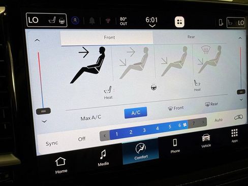 New 2027 Chrysler Pacifica Select FWD image 30