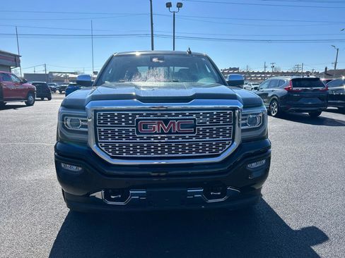 Used 2018 GMC Sierra 1500 Denali w/ Denali Ultimate Package image 2