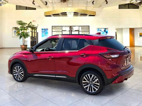 Certified 2023 Nissan Kicks SR w/ SR Premium Package FWD image 7