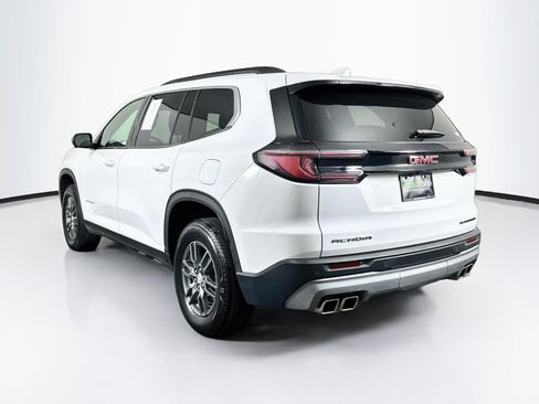 Used 2025 GMC Acadia Elevation FWD image 5
