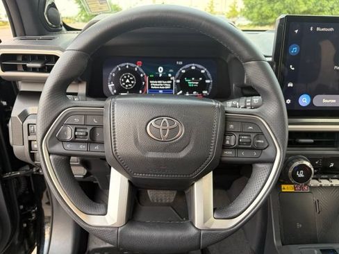 Used 2026 Toyota 4Runner Limited AWD/4WD image 26