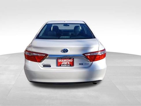 Used 2015 Toyota Camry XLE w/ Moonroof Package image 6