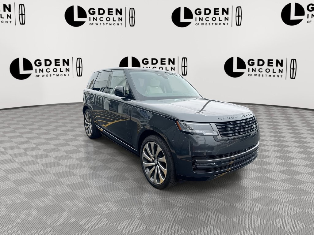 Used 2025 Land Rover Range Rover SE AWD/4WD image 2