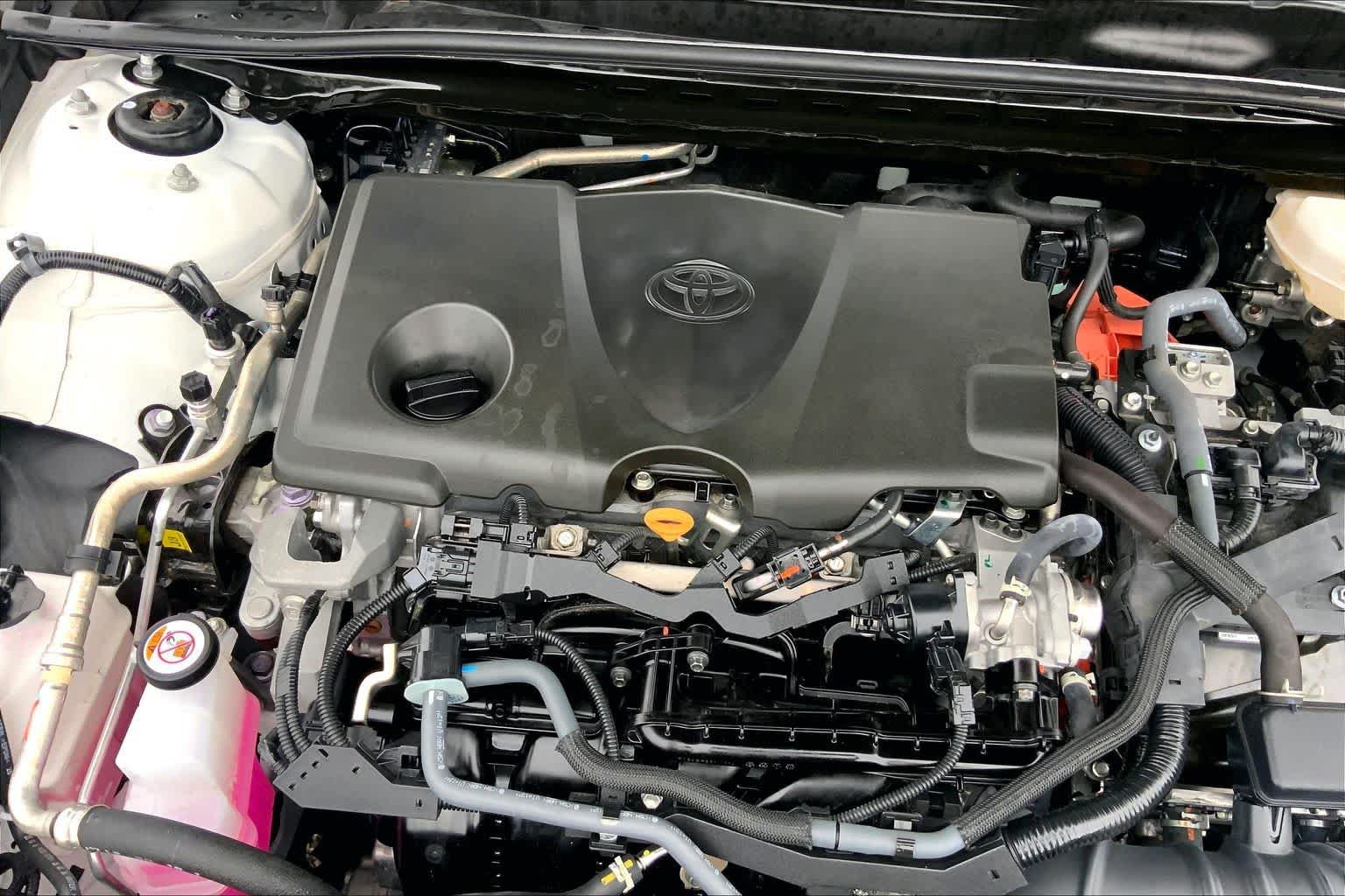 Used 2025 Toyota Camry LE w/ Convenience Package FWD image 32