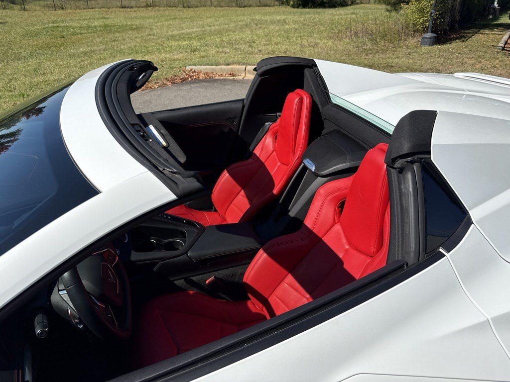 Used 2022 Chevrolet Corvette Stingray Convertible w/ 1LT RWD image 33