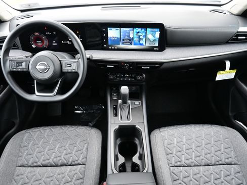 New 2026 Nissan Kicks SV w/ SV Premium Package image 16