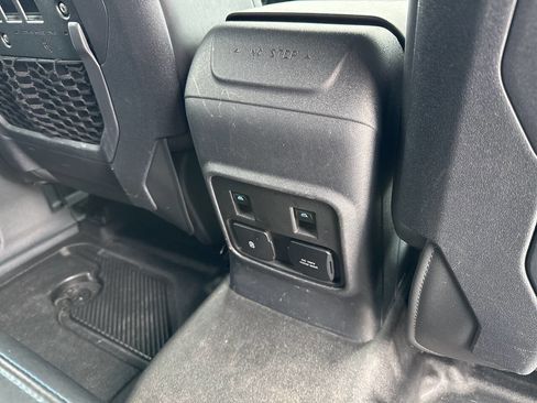 Certified 2022 Ford Bronco Black Diamond image 19