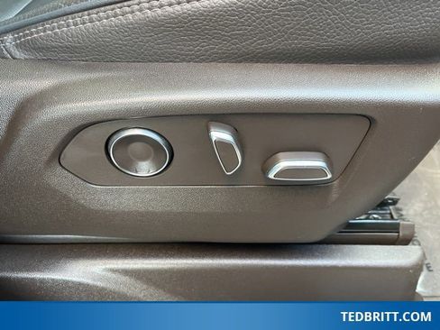 Used 2021 GMC Yukon XL Denali image 22