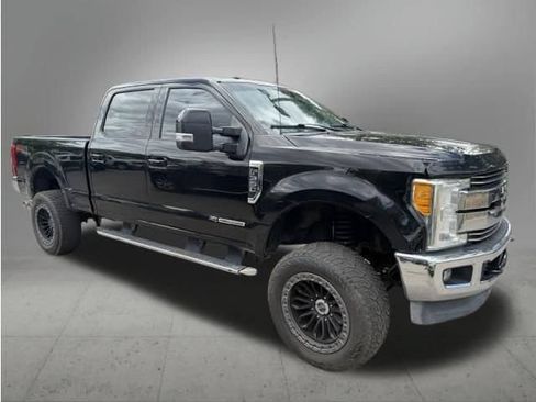Used 2017 Ford F350 Lariat w/ Lariat Ultimate Package AWD/4WD image 3