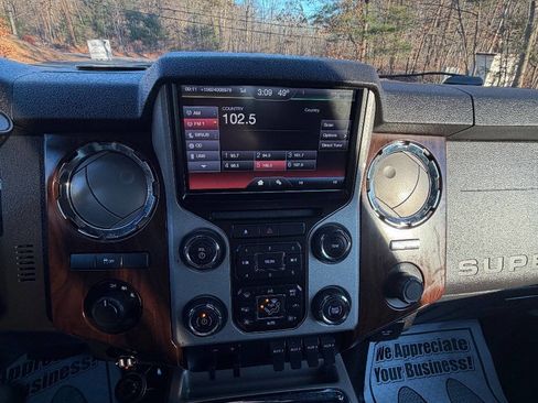 Used 2014 Ford F250 Lariat w/ Snow Plow Prep Package image 12