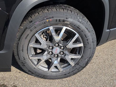 Used 2023 GMC Acadia SLE w/ Driver Convenience Package AWD/4WD image 5