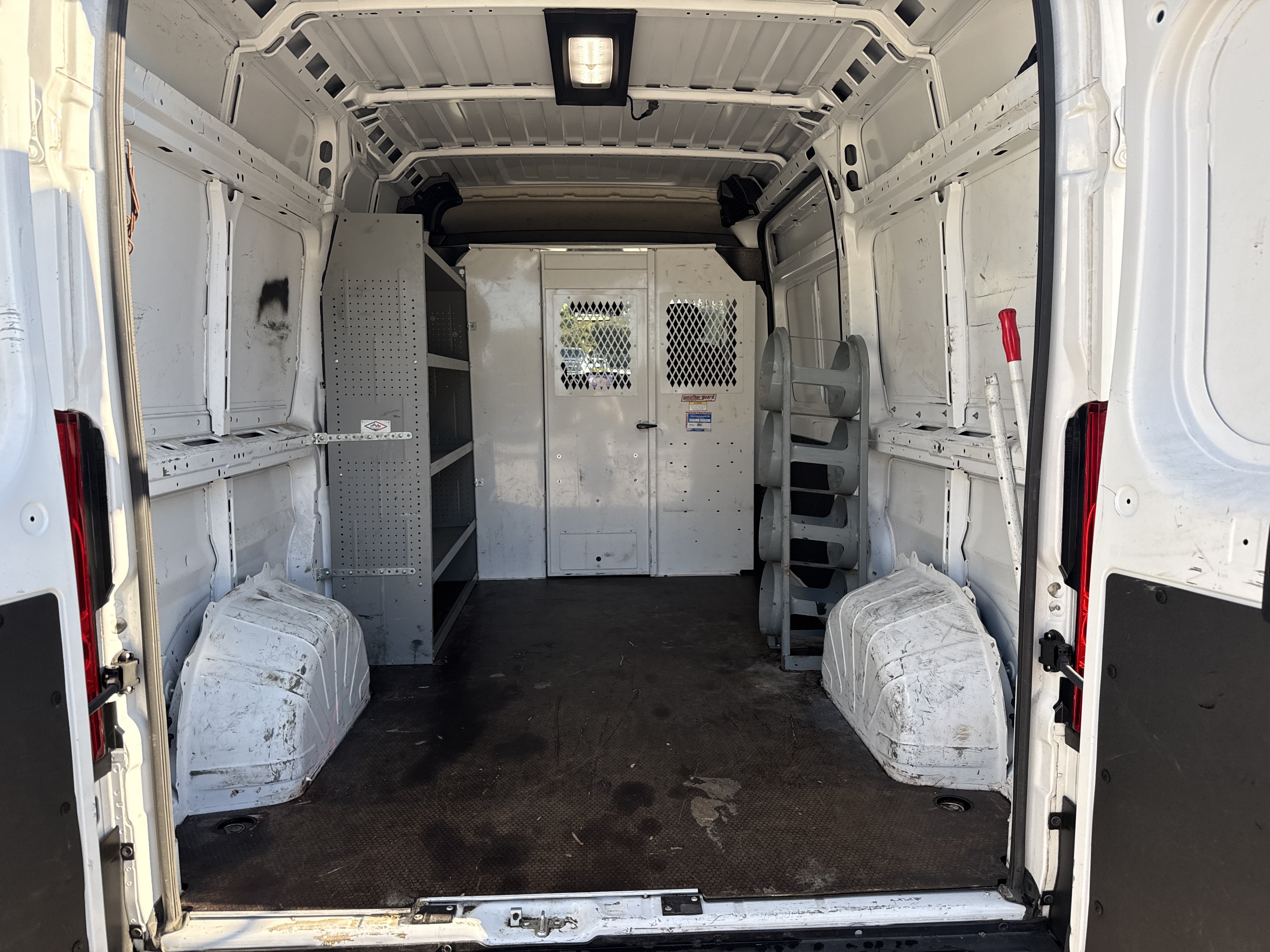Used 2024 RAM ProMaster 1500 w/ Safety Group FWD image 19