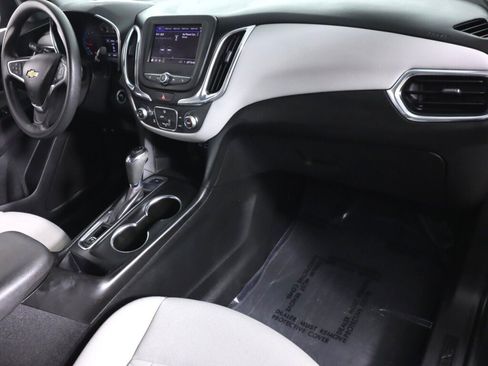 Used 2020 Chevrolet Equinox LS w/ LPO, Cargo Package AWD/4WD image 38