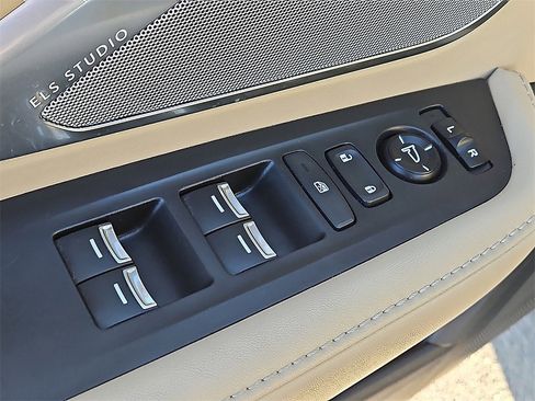 Certified 2023 Acura RDX w/ Technology Package image 18