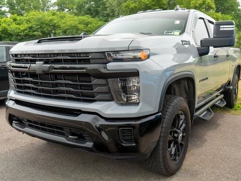 Used 2025 Chevrolet Silverado 2500 Custom w/ Custom Convenience Package AWD/4WD image 1