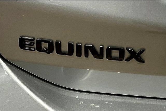 Used 2023 Chevrolet Equinox RS FWD image 21