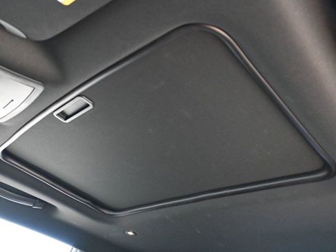 Used 2016 Dodge Challenger SRT Hellcat image 20