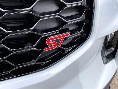 New 2026 Ford Explorer ST w/ Sun And Sound Package image 15