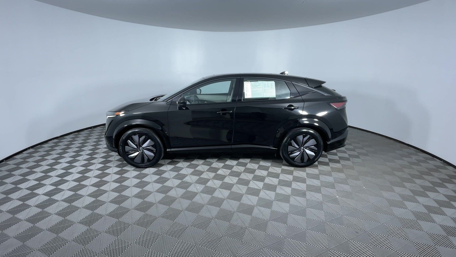 Certified 2024 Nissan Ariya AWD image 5