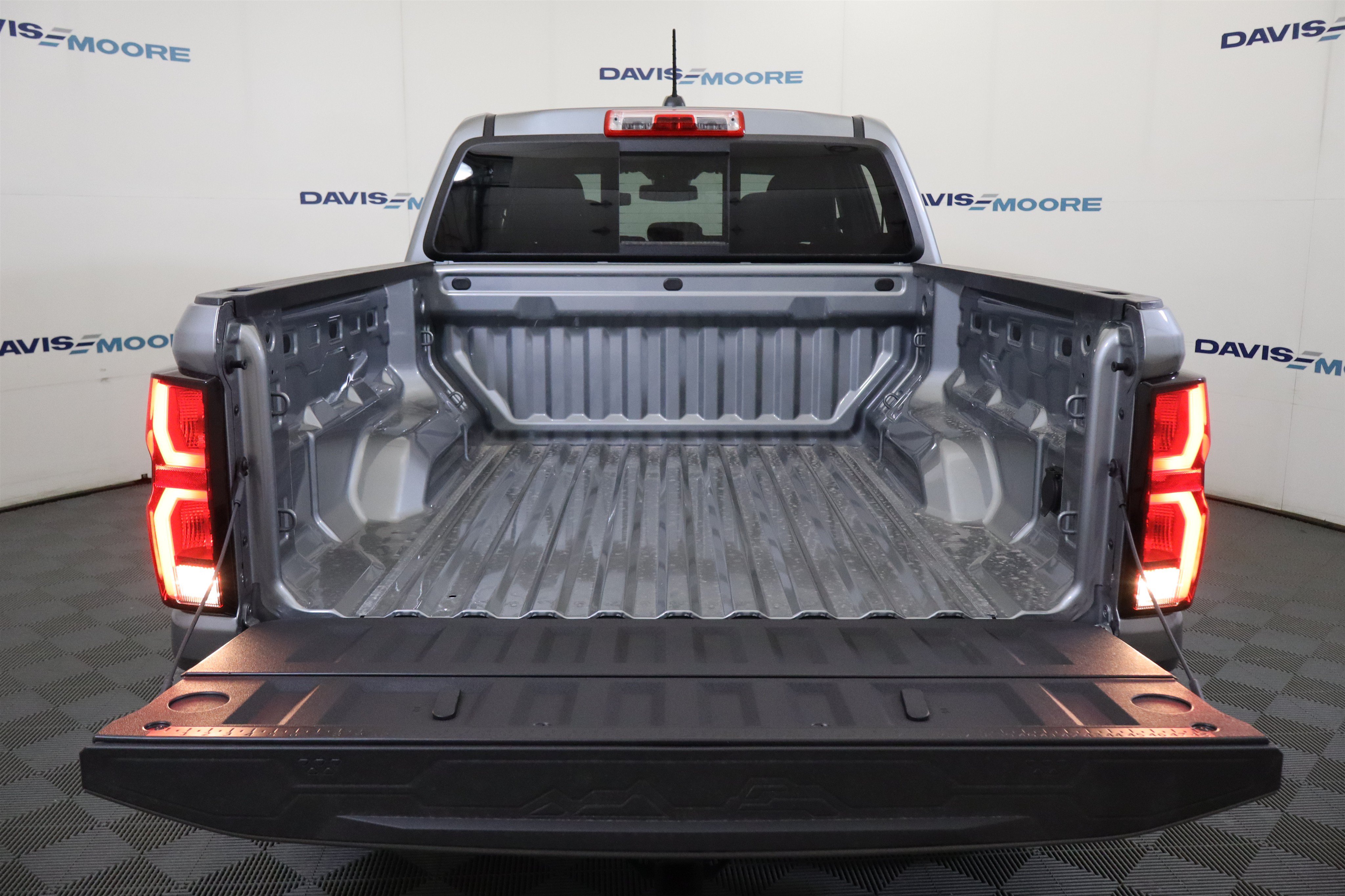 New 2026 Chevrolet Colorado Z71 w/ Technology Package AWD/4WD image 9