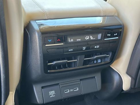 Certified 2024 Acura MDX SH-AWD w/ Technology Package image 15