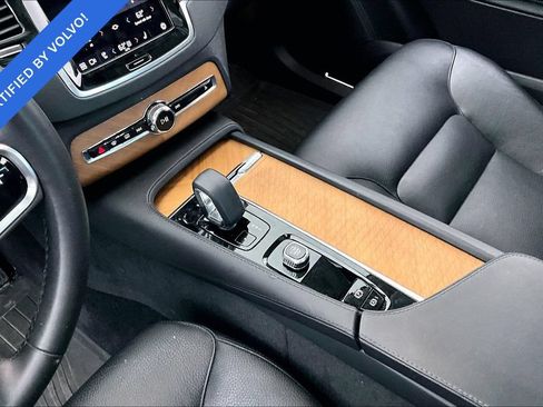 Used 2023 Volvo XC90 B6 Plus w/ Protection Package Premier AWD/4WD image 16