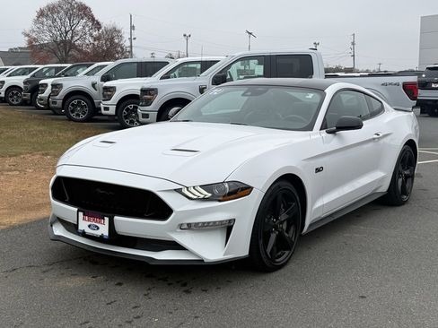 Used 2022 Ford Mustang GT Premium w/ Equipment Group 401A image 8