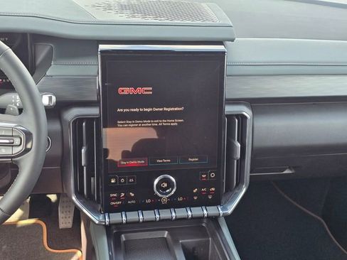 New 2026 GMC Acadia AT4 image 15