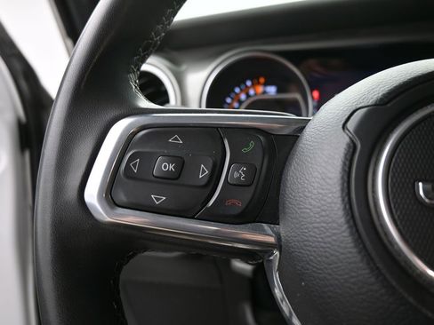 Used 2023 Jeep Gladiator Overland image 22